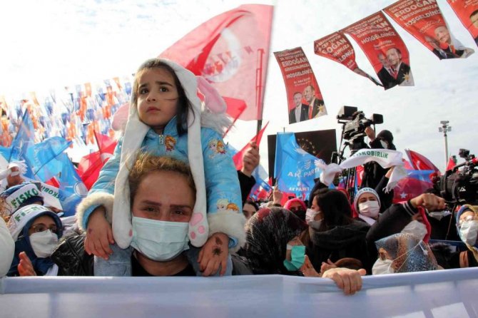 Cumhurbaşkanı Erdoğan’dan İmamoğlu’na balıkçıdaki yemek göndermesi