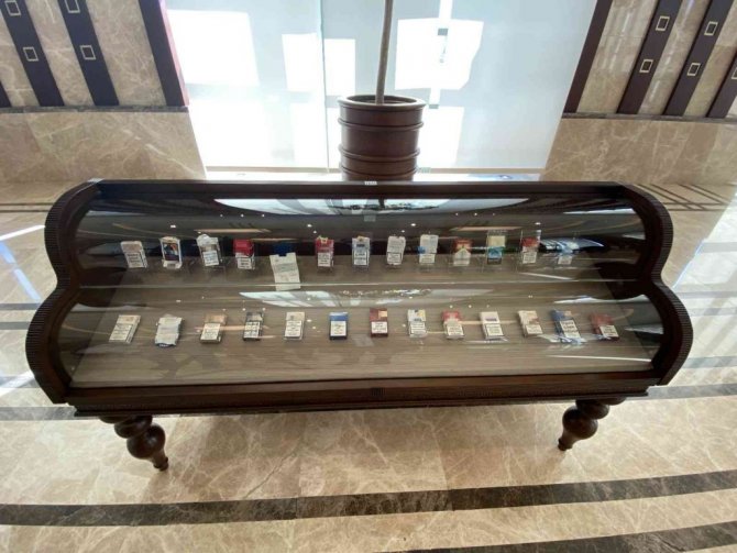 Cumhurbaşkanı Erdoğan’ın sigarayla mücadelede topladığı sigara paketleri bu sergide