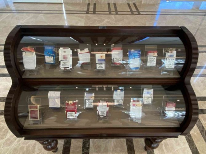 Cumhurbaşkanı Erdoğan’ın sigarayla mücadelede topladığı sigara paketleri bu sergide