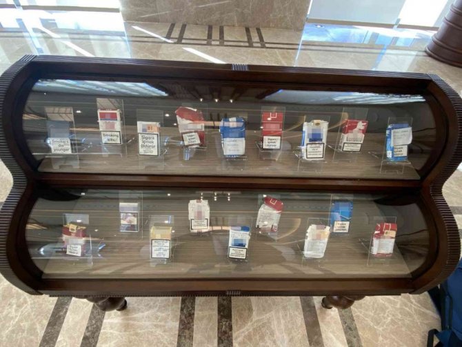 Cumhurbaşkanı Erdoğan’ın sigarayla mücadelede topladığı sigara paketleri bu sergide