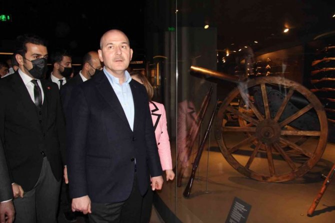 İçişleri Bakanı Soylu, Gaziantep’te gençlerle buluştu