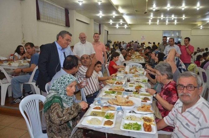 Kusadasi Nda Ramazan Hazirliklarini Tamamladi