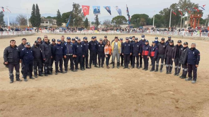 Nazilli’de 180 pehlivan devenin güreşini 20 bin vatandaş izledi