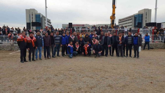 Nazilli’de 180 pehlivan devenin güreşini 20 bin vatandaş izledi