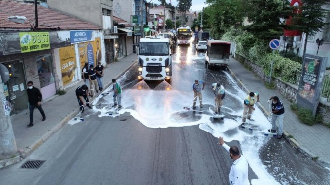 Buca Yollarinda Temizlik Seferberligi