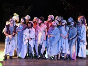 Aliağalılar ‘İstanbul Efendisi’ Oyununu Sevdi