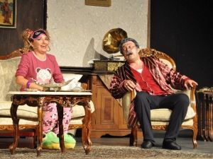 Güldürü Oyunu ’Karman Çorban’a Aliağalılardan Tam Not