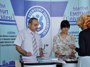 Esenyurt Üniversitesi’nden Öğrencilere Rehberlik Desteği