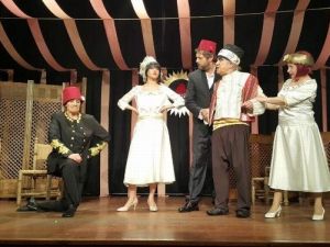 Komik-i Meşhur Dümbüllü Oyunu Aliağa’da