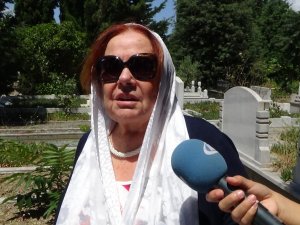 Muhterem Nur’dan Sanat Camiasına Sitem