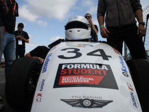 YTÜ Racing, İngiltere’den Kupayla Döndü