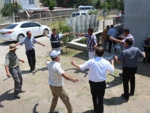 Belediye Başkanı Önce Nikah Kıydı Sonra Düğünde Saz Çaldı