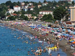 Turizm Gelirleri İkinci Çeyrekte Azaldı