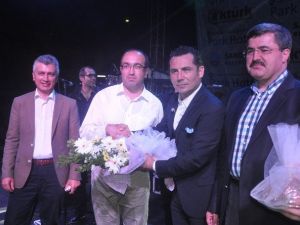 Sandıklı’da Ferhat Göçer Konseri