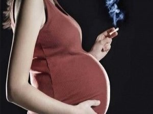 Gebeliğin İlk 3 Ayında Sigara Ve Alkol Düşüğe Yol Açar