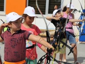 Okçuluğun Kalbi Vizyon Koleji’nde Atacak