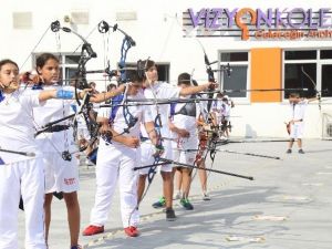 Vizyon Koleji’nde Genç Okçulardan Kıyasıya Mücadele