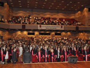 Nişantaşı Üniversitesi’nde Mezuniyet Coşkusu