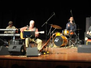 Başkent’te Bülent Ortaçgil Rüzgarı