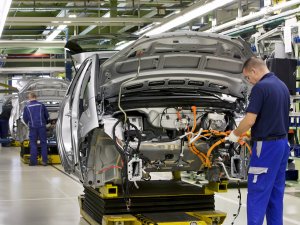 Otomotiv Üretiminde Rekor