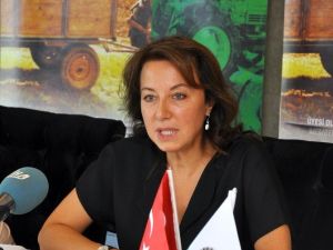 Zeynep Erkunt Armağan: “Sektörde Bıçak Kemiğe Dayandı”