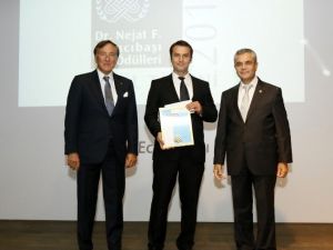 Dr. Nejat F. Eczacıbaşı Tıp Ödülleri Sahiplerini Buldu