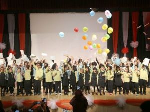 İhlaslı Öğrencilere Cambrıdge Sertifikası