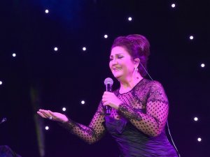 Sibel Can Öğretmenler İçin Söyledi