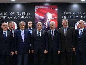 Ekonomi Bakanı Elitaş, Türkiye Müteahhitler Birliği Heyetini Kabul Etti