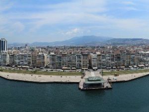 Fitch’den İzmir’e Güzel Haber