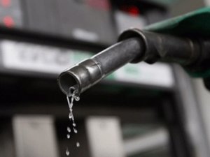 Benzin, motorin ve gazyağına zam yapıldı