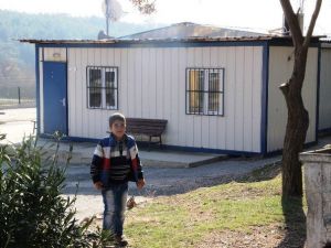 Önce Camide Şimdi Konteynerde Eğitim Görüyorlar