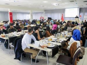 FSMVÜ Mensupları Ve Mezunları Kahvaltıda Buluştu