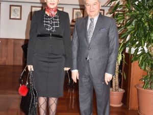 İZTO Başkanı Demirtaş: “Kıbrıs’taki Paslı Tel Kalkmalı”