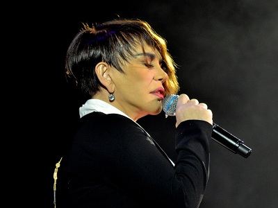 Minik Serçe Hayranlarına Veda Ediyor