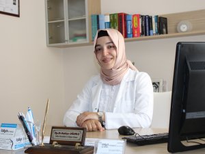 “Kariyer Yapmak İsterken Anne Olmayı Riske Atmayın”