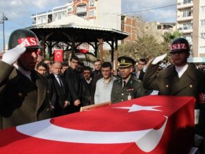 Manisa Şehidini Tekbir Sesleriyle Uğurladı