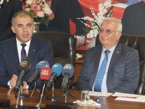 Bakan Elitaş: “Bizim Ekonomimiz Hiç Bir Zaman Rusya’ya Bağlı Kalmadı”