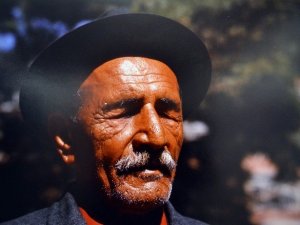 Aşık Veysel’in Bilinmeyen Fotoğrafları Sergilendi