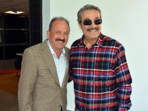 Kadir İnanır İle Görüşen Eski MHP’li Başkana, Yüzlerce Takipçisinden Eleştiri