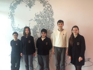 Tam Eğitim Bursu Öğrencilerin Yüzünü Güldürdü