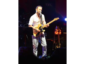 Nev, Çim Konserlerinin Konuğu Oldu