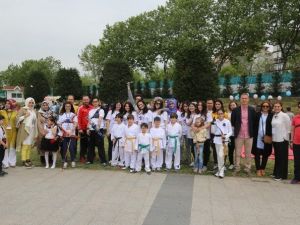 İhlas Koleji, Çocukları 23 Nisan’da Miniatürk’te Ağırladı