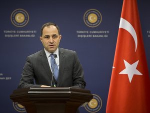 Dışişleri Bakanlığı sözcüsü Bilgiç: “Ülkeye giriş koşullarını belirleme yetkisinin, her devletin egemenlik hakkı olduğunu Yunanistan’a hatırlatırız”