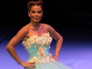 Özlem Yıldız; “Bikinili Çekilmekten Rahatsız Değilim”