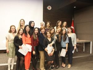 Eczacılık Eğitiminde Reform: İlaç Yerine Hasta Odaklı Eğitim