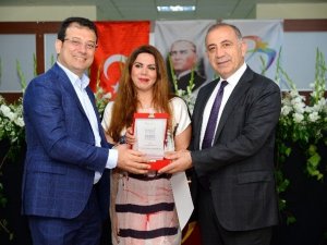İranlı Ressamların Eserleri Beylikdüzü’nde Sergileniyor