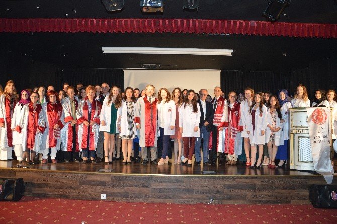 Sağlık Bilimleri Öğrencileri Beyaz Önlüklerini Giydi