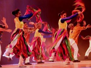 Taj Express Sanatseverleri Büyüledi