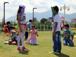 Çocuklar Derslerine Drama Eğitimiyle Konsantre Olacak